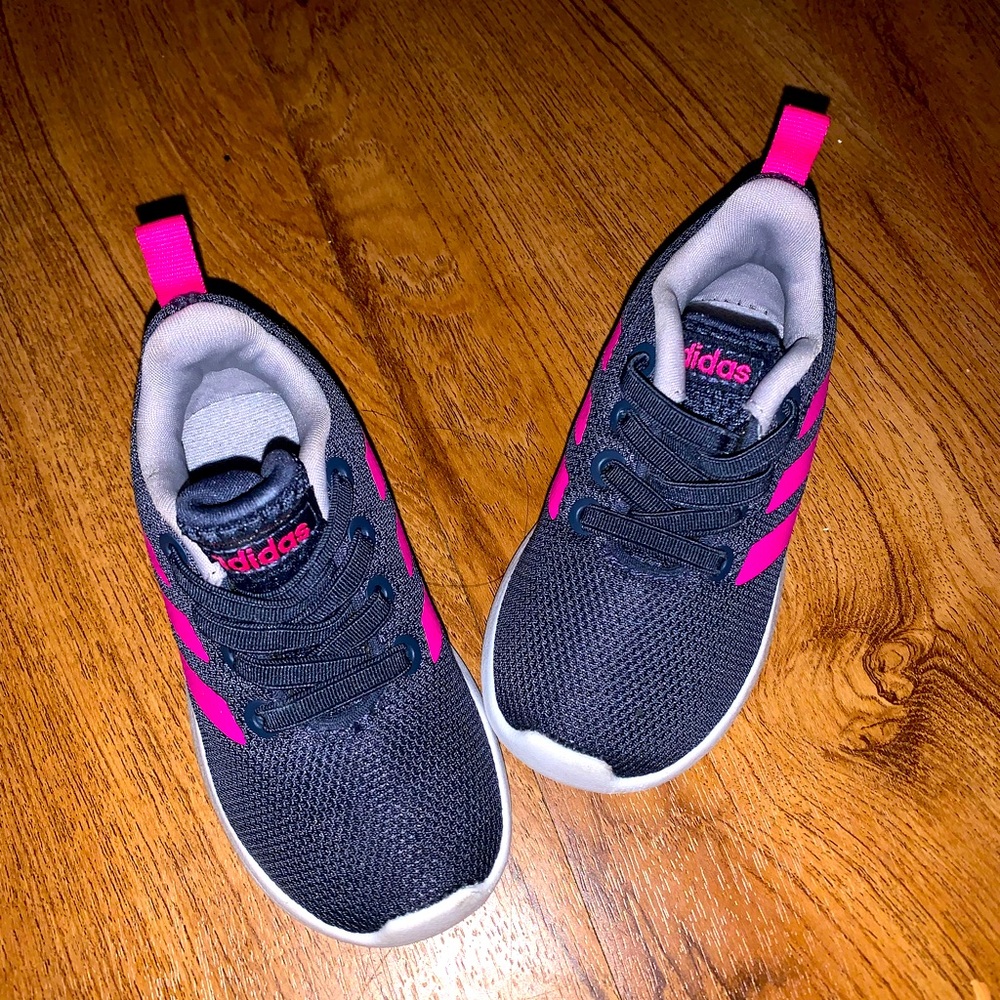 Adidas Girls Like New toddler size 5